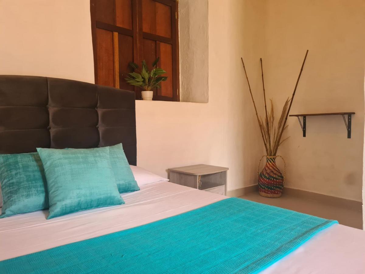 Hotel Alcazar Real Utica Dış mekan fotoğraf