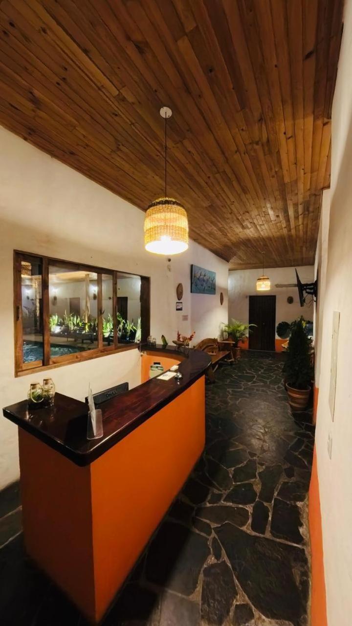 Hotel Alcazar Real Utica Dış mekan fotoğraf